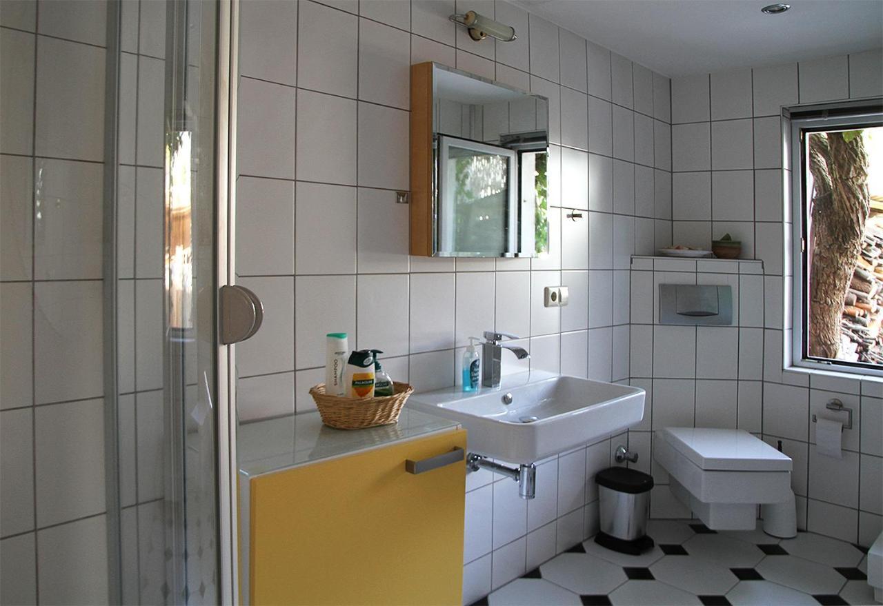 Haus Mit Kunst Zwischen Wald Und See Leipzig Eksteriør billede
